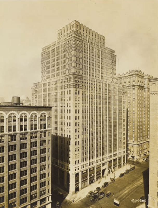 New York. Gratte-ciel, 2 Park avenue, 1930.
