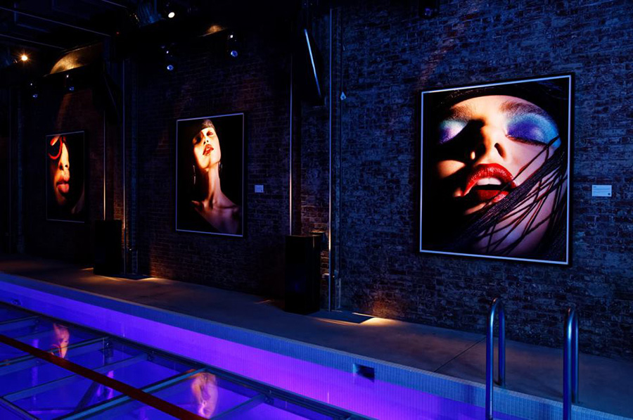Une exposition The Select Gallery et YSL Beauty pour Harper's Bazaar ...
