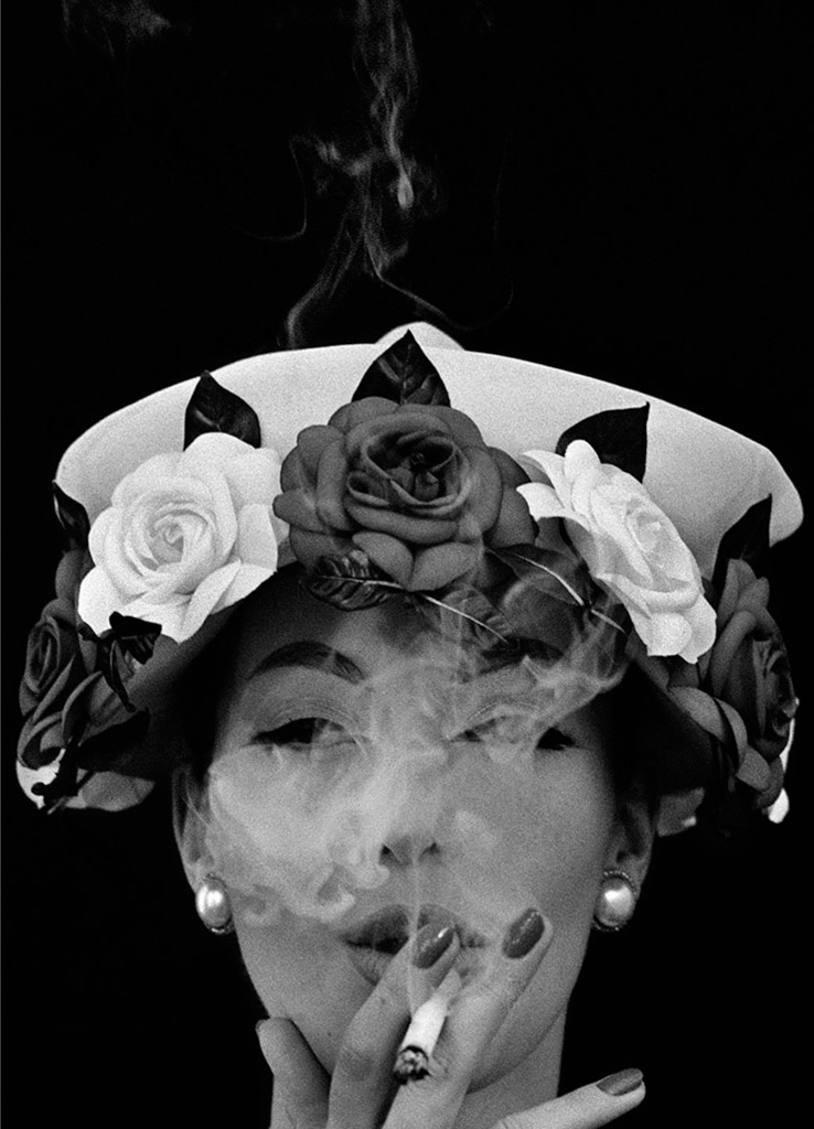 William Klein - Femme à la cigarette